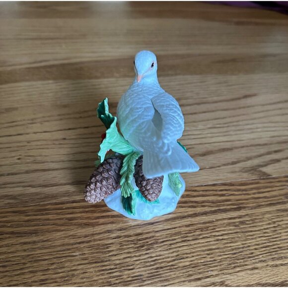 Lenox 2004 Christmas Dove LIMITED EDITION from Christmas Bird Collection - Picture 2 of 11